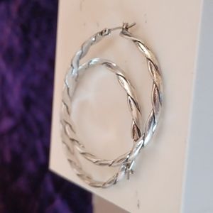 Earrings silver tone
